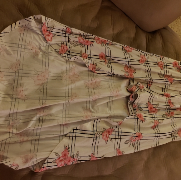 Girls size 8 and 10/12 clothes size 3 shoes - Picture 7 of 15